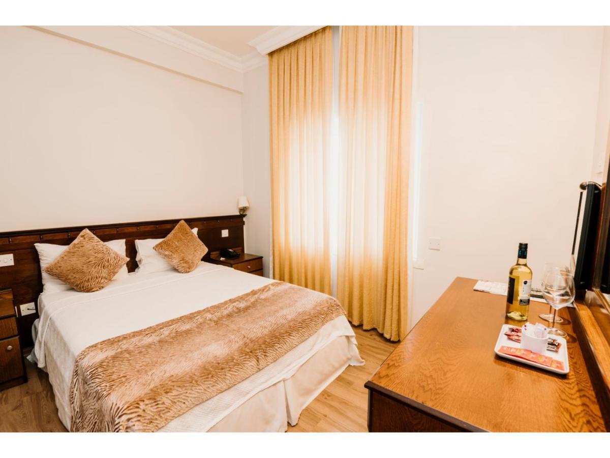 Sammy'S Hotel Kyrenia  Esterno foto